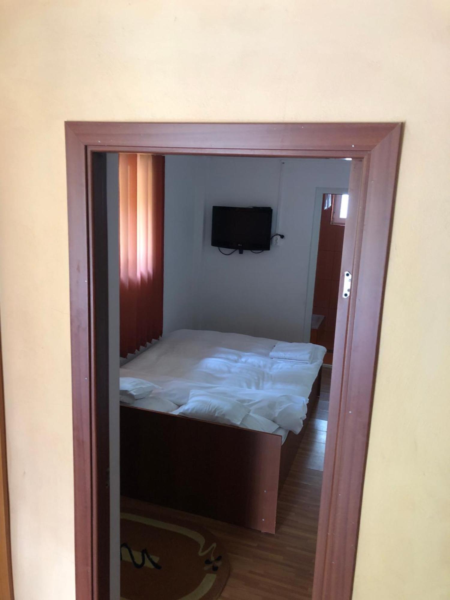 Casa De Vacanta Trei Brazi ルンカ エクステリア 写真