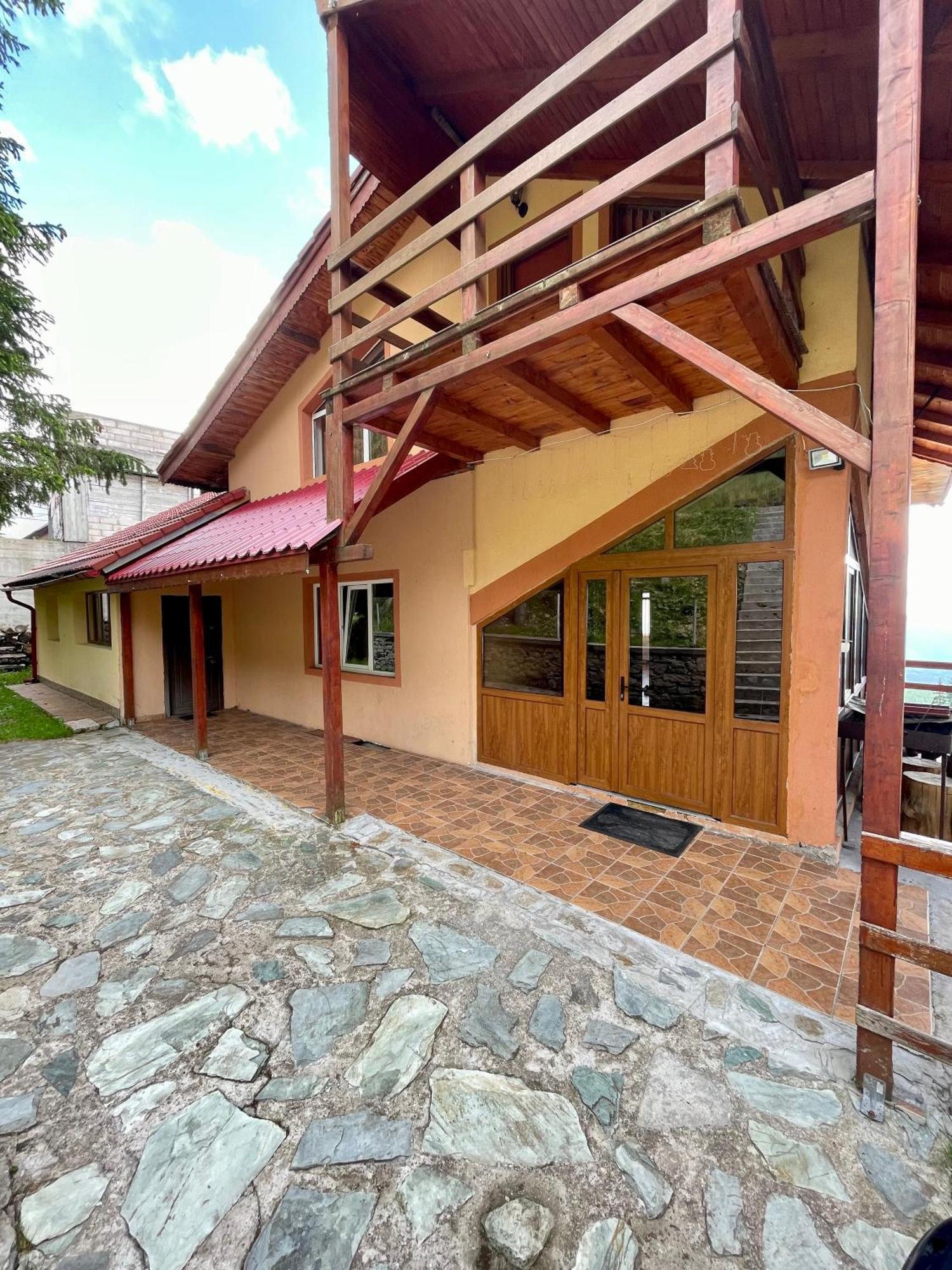 Casa De Vacanta Trei Brazi ルンカ エクステリア 写真