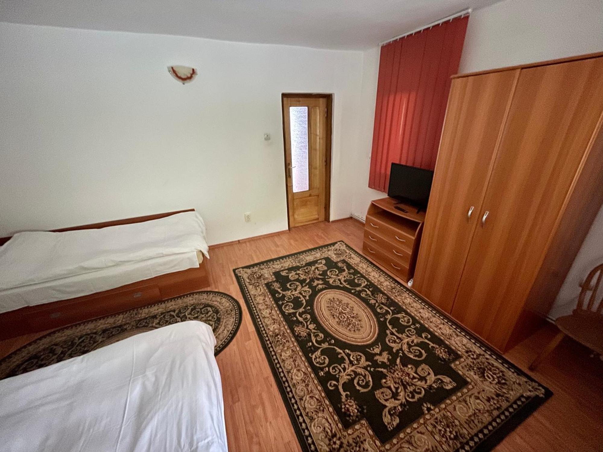 Casa De Vacanta Trei Brazi ルンカ エクステリア 写真